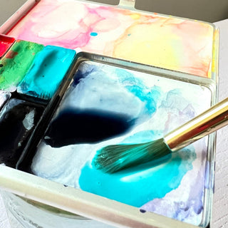 Watercolor Bite-Size Tips: Load Up Your Brush For Heavy Pressure - Jean Choe Art & Design